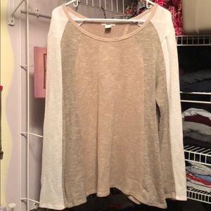 Tri-colored sweater from bar 111